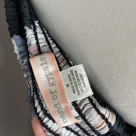 Women’s jumpsuit size M Semi New. - Picture 12 of 14